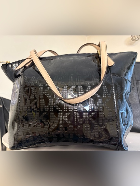 Michael Kors Handbags - Michael Kors Jet Set Black Patent MK Logo Tote with Beige Leather Handles